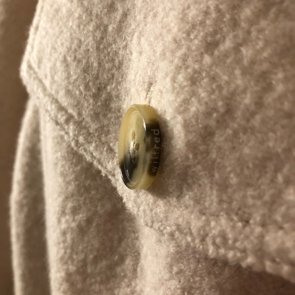 Med beige ‘Wilfred free’ aritzia jacket - 100% Merino Wool - Picture 5 of 7